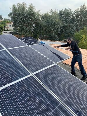 Solar Panel Cleaning in Simi Valley, CA (6)